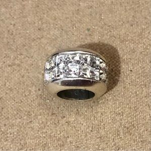 🆕Listing! Brighton Spectrum Bead in Silver w square clear crystals Silver edges